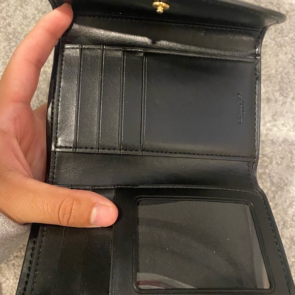 COPY - Coach remi medium wallet - Picture 5 of 11